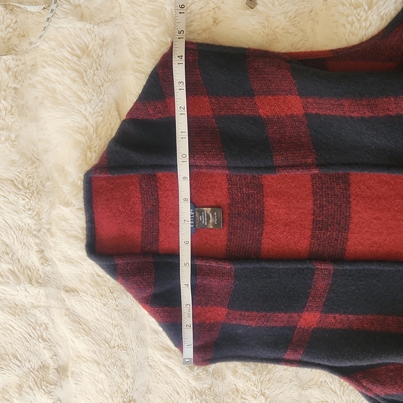 Hayes Plaid Sleeveles Long Vest one size - Picture 5 of 11